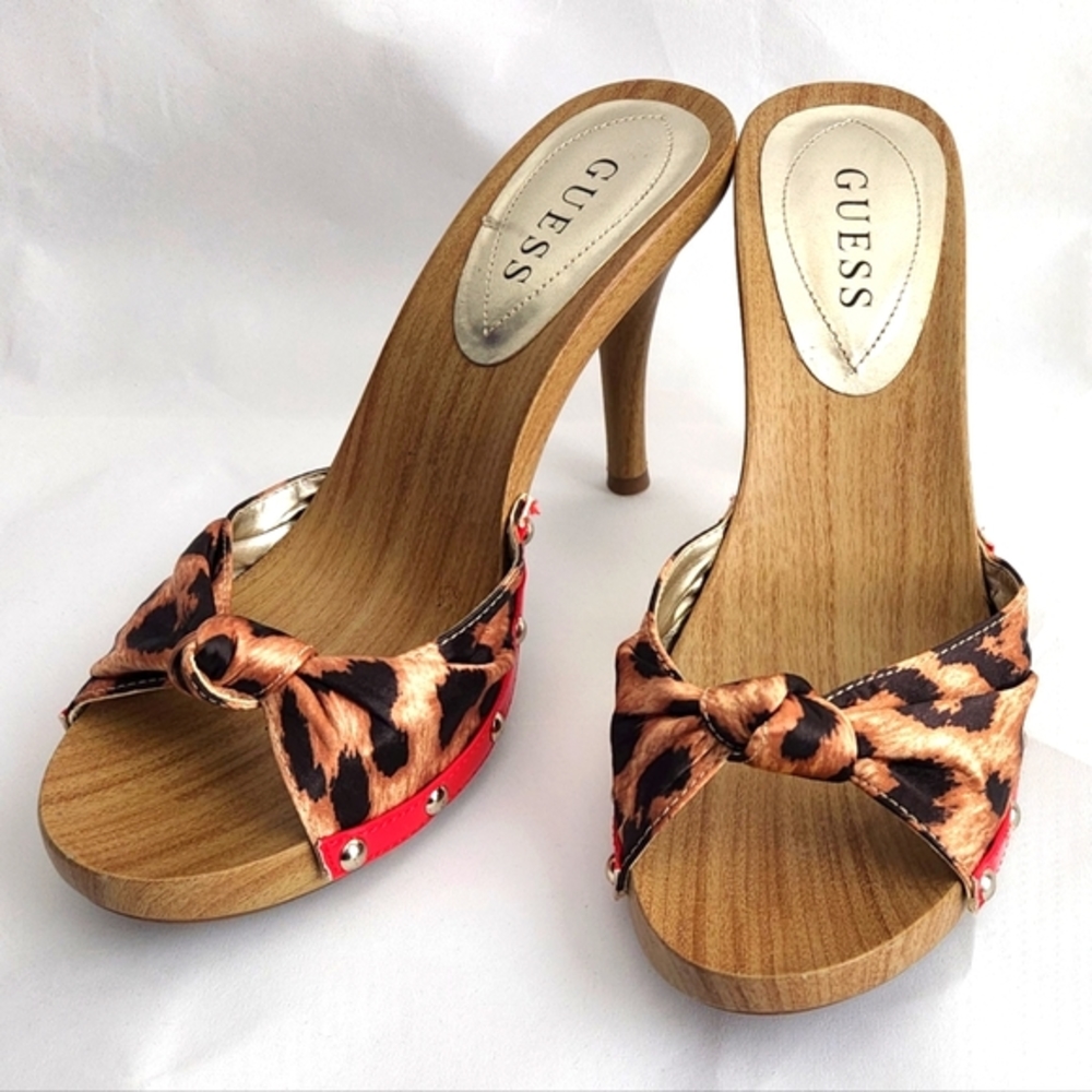 GUESS Sandals